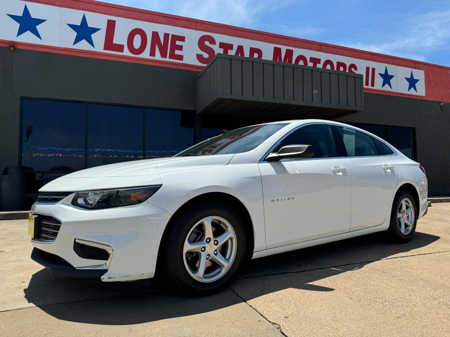 2018 WHITE CHEVROLET MALIBU LS (1FL) (1G1ZC5ST3JF) , located at 5900 E. Lancaster Ave., Fort Worth, TX, 76112, (817) 457-5456, 0.000000, 0.000000 - Photo#0